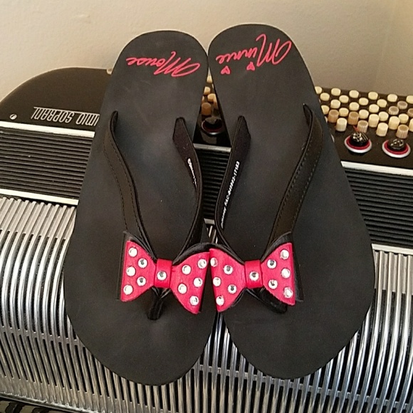 minnie mouse flip flops for adults